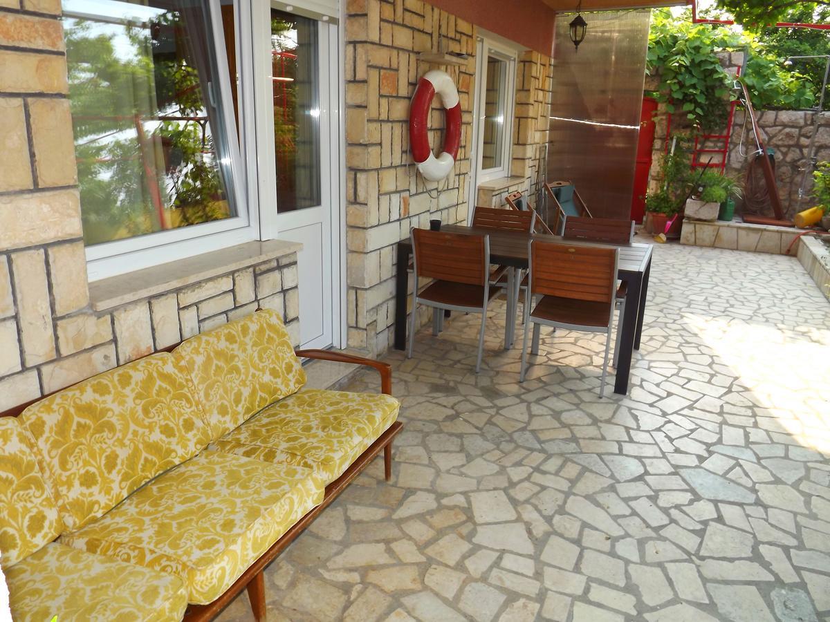 Apartments Maricic 200 Meters From The Beach 노비비노돌스키 외부 사진