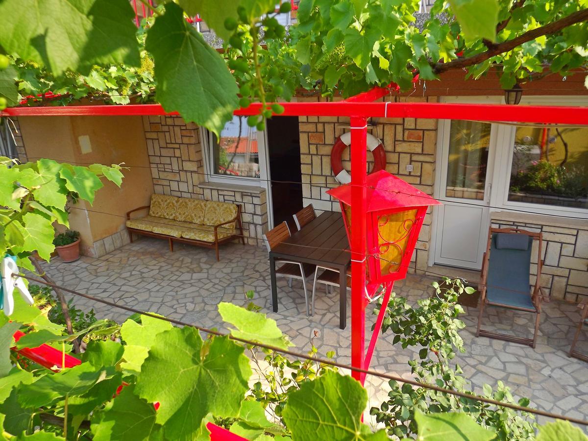 Apartments Maricic 200 Meters From The Beach 노비비노돌스키 외부 사진