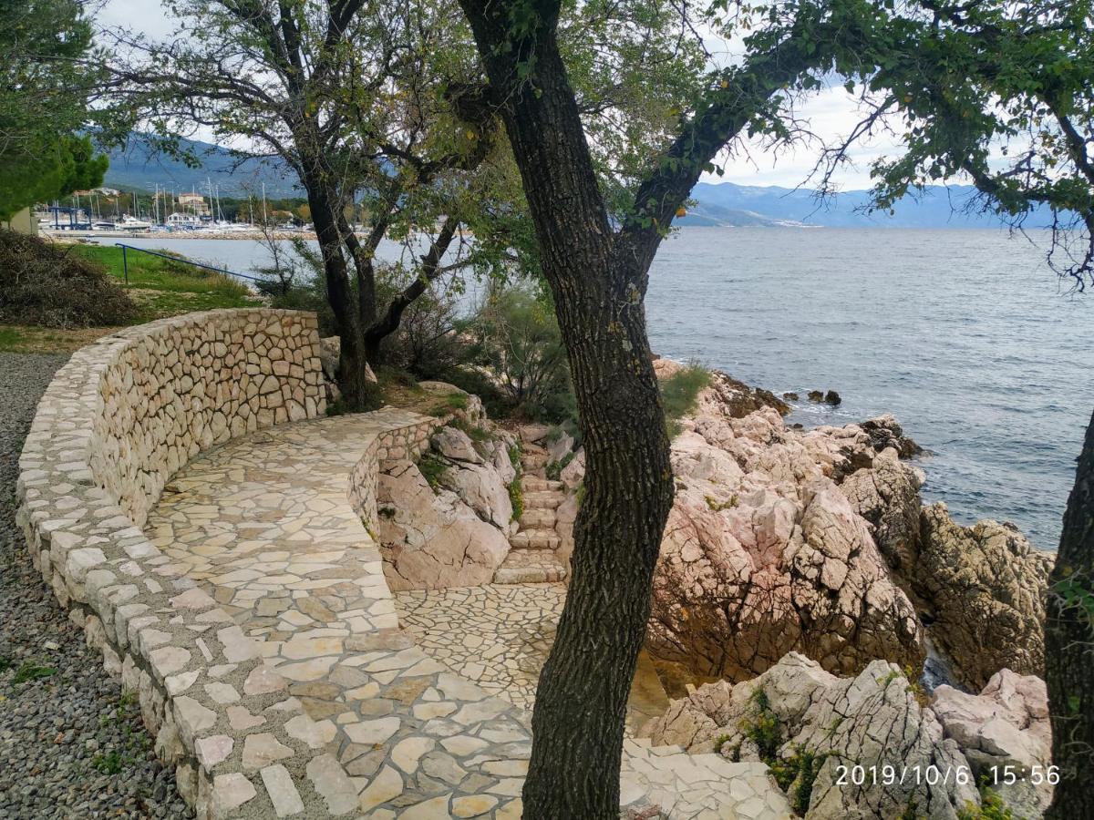 Apartments Maricic 200 Meters From The Beach 노비비노돌스키 외부 사진