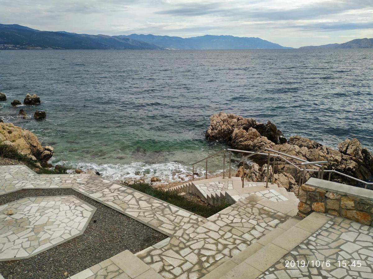 Apartments Maricic 200 Meters From The Beach 노비비노돌스키 외부 사진